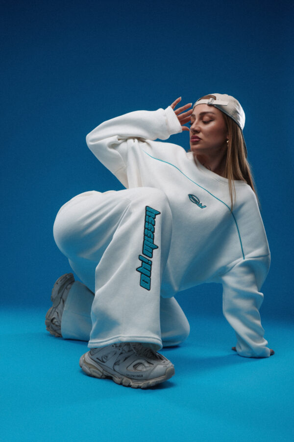 CREAM HOODIE - Imagen 8